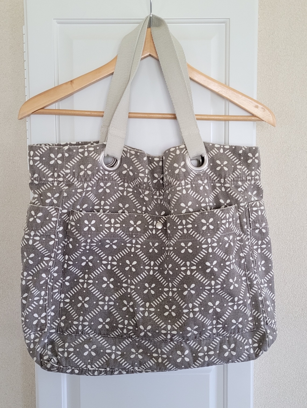 Brown Gray Canvas Tote Purse Bag With Lots Of Pockets!